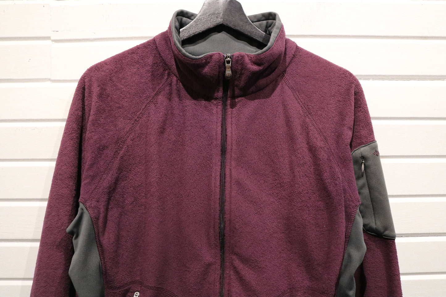 Columbia Sportswear Fleece Jacket | Vintage Women's Two-Tone Full-Zip Outdoor Jacket | Winter Layer