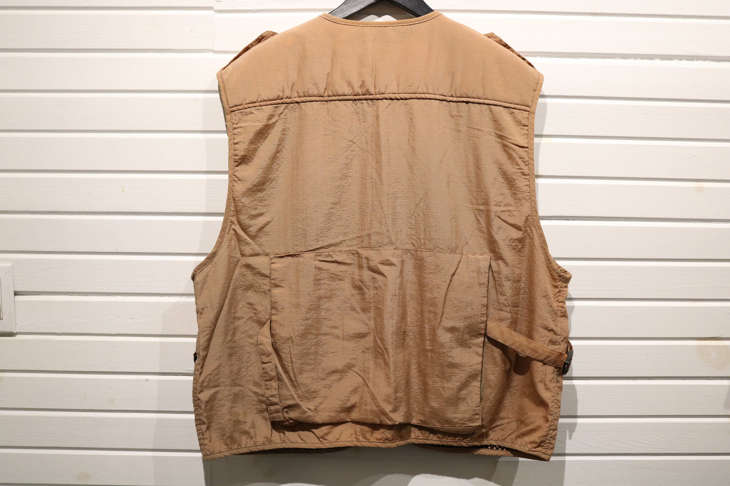 Suisse-Sport Fishing Vest | Vintage Outdoor Utility Mesh Pocket Gear Vest | Tan Adventure Outerwear