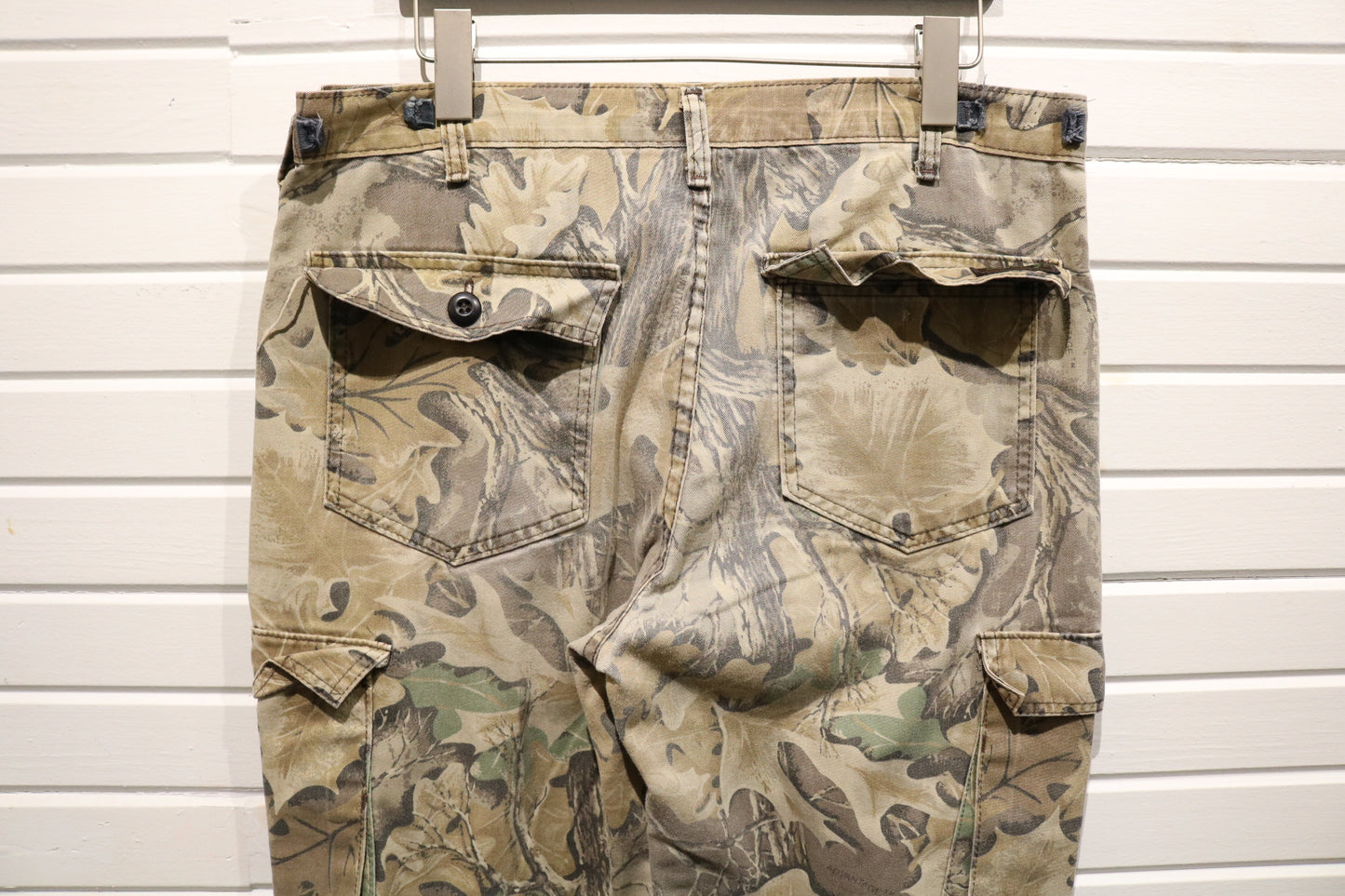 Advantage Timber Cargo Pants | Vintage 90s Camo Outdoor Hunting Trousers | Leaf Print Woodland Gear