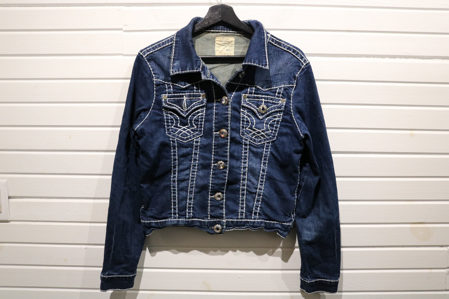 L.A.-Idol-USA Denim Jean Jacket | Vintage Classic Contrast Stitch Western Denim | Rhinestone Buttons Outerwear