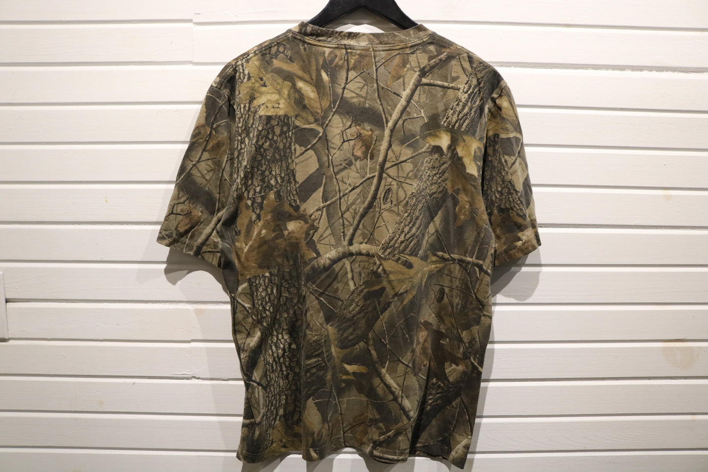 Winchester Camouflage T-Shirt | Vintage 2000s Outdoor Woods Pattern Pocket Tee | Hunting Gear