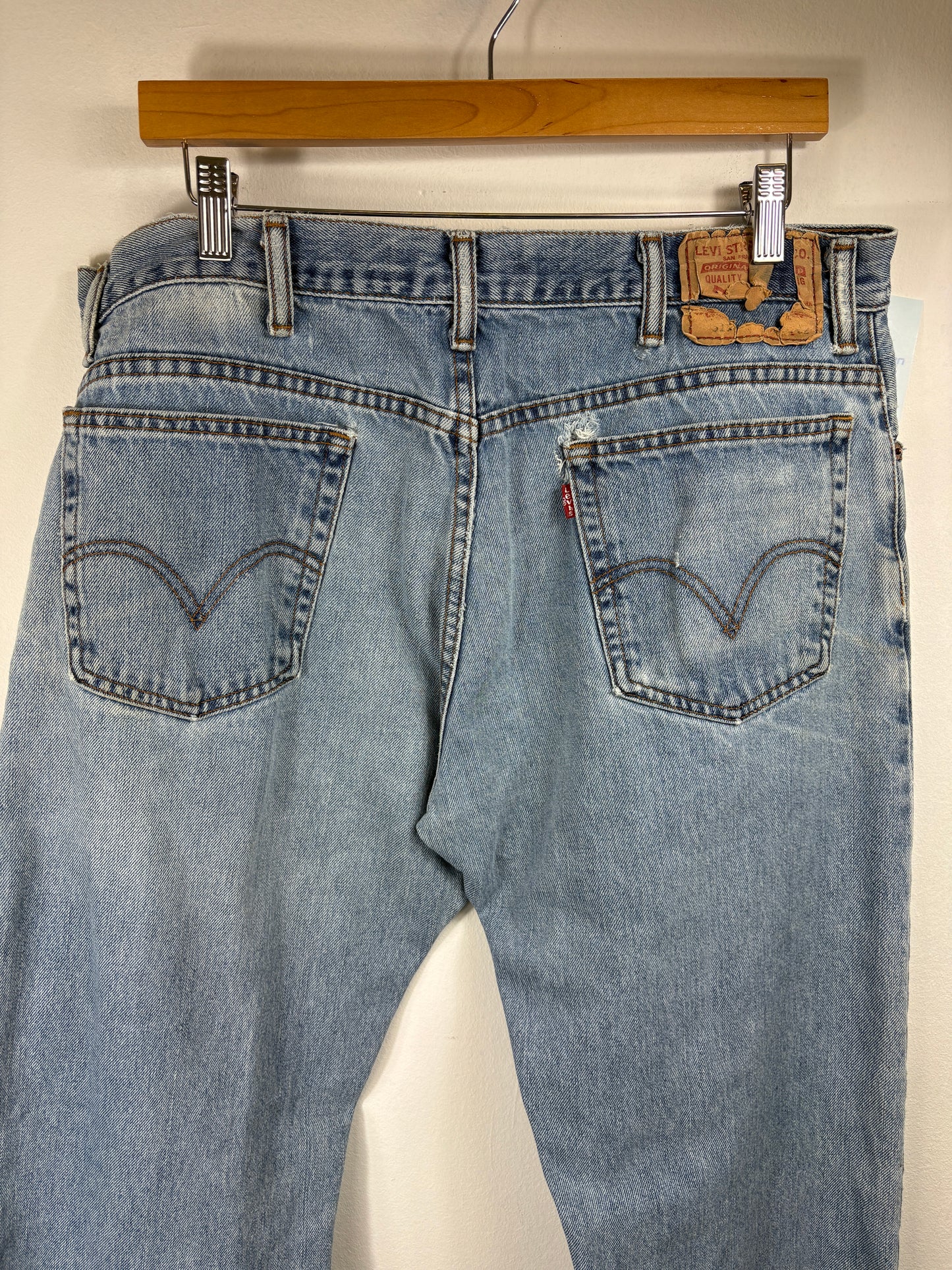 Levi's 550 Relaxed Fit Jeans | Vintage Light Wash Denim Pants | Classic 90s Straight Leg Style | Size 36x32