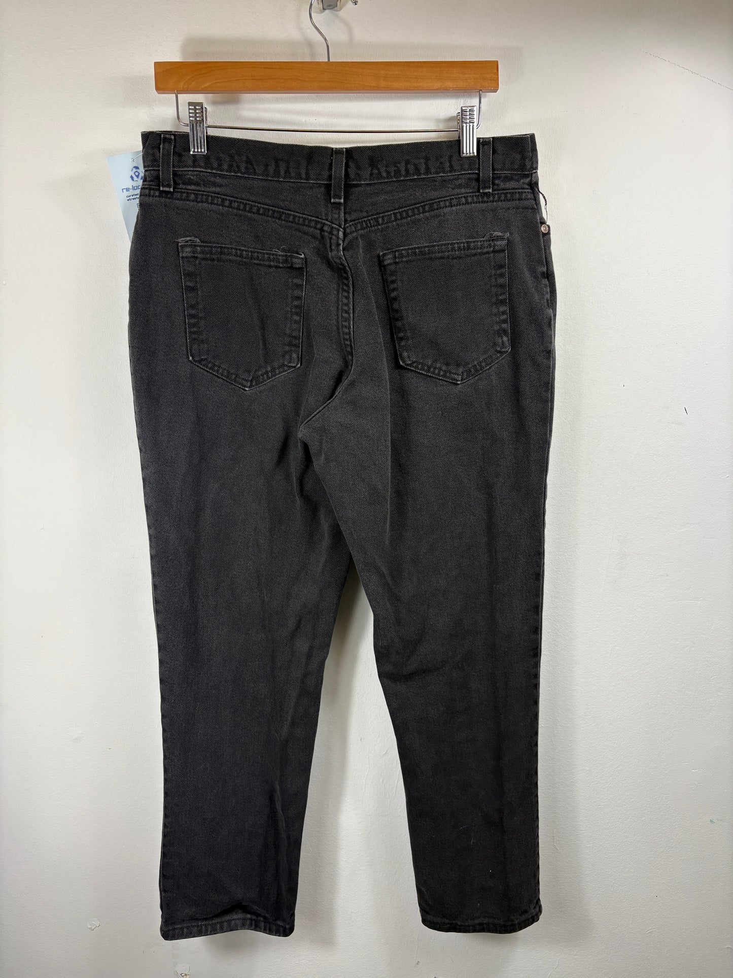 Classic Black Denim Jeans | Vintage 1990s Tapered Fit Denim Pants | Casual Everyday Style