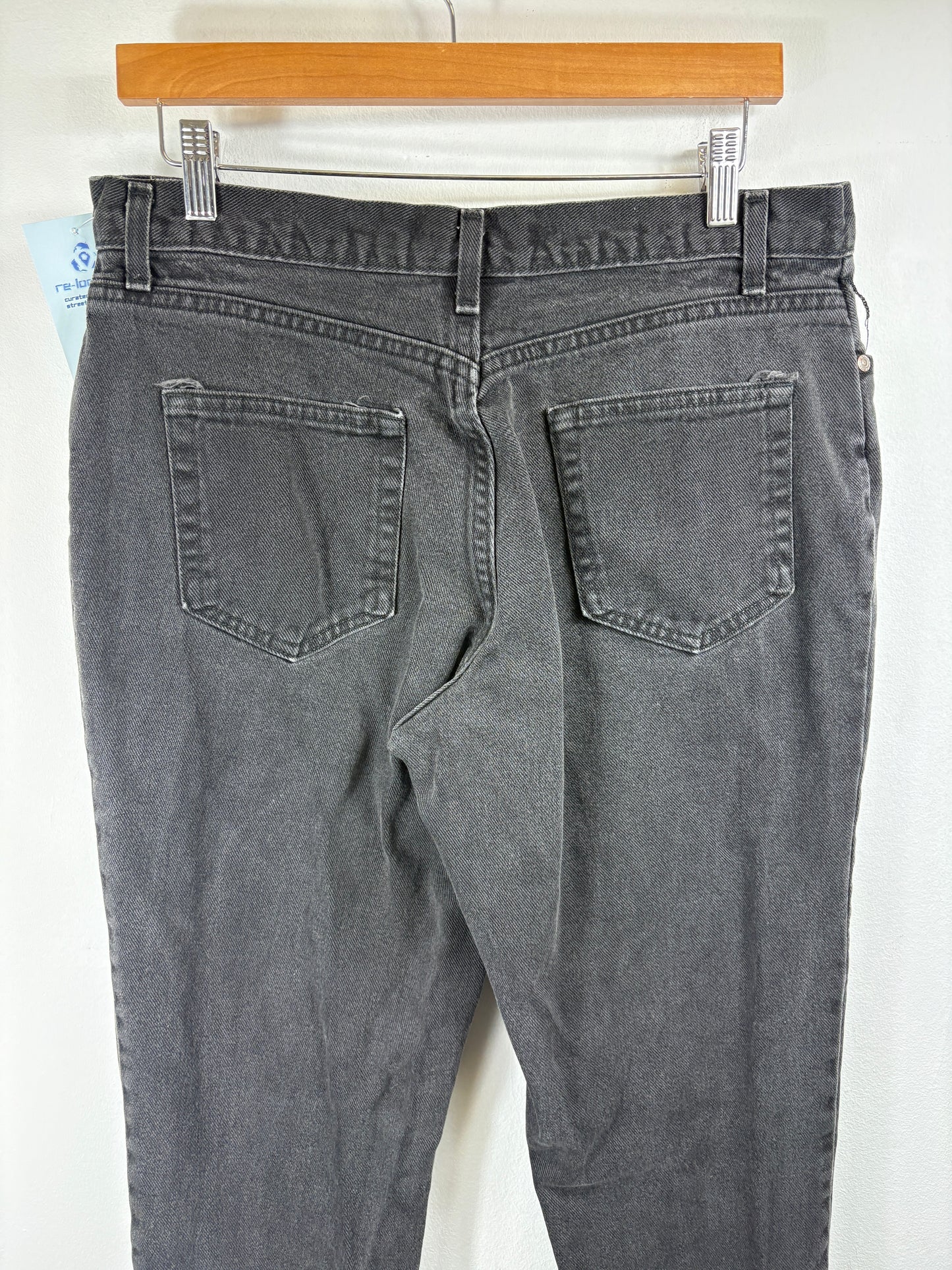 Classic Black Denim Jeans | Vintage 1990s Tapered Fit Denim Pants | Casual Everyday Style