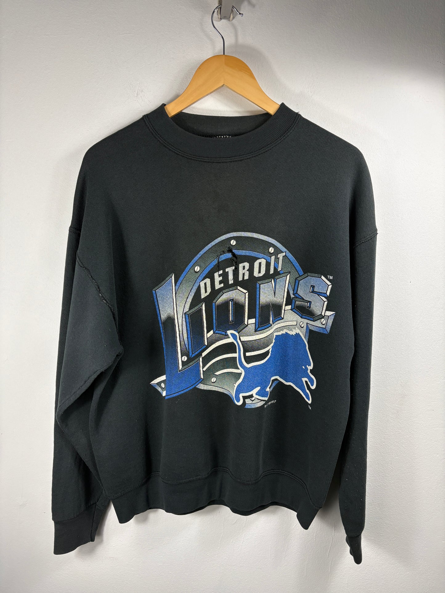 Detroit-Lions Sweatshirt | Vintage 90s NFL Football Graphic Crewneck | Classic Fan Apparel