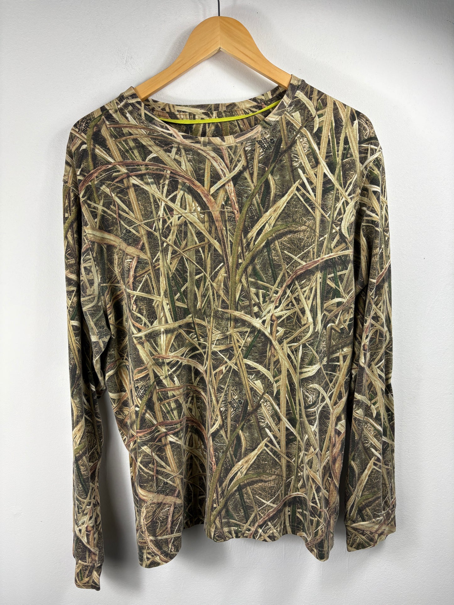 Mossy-Oak Camouflage Long-Sleeve Shirt | Vintage 2000s Grass Pattern Outdoor Tee | Hunting Apparel