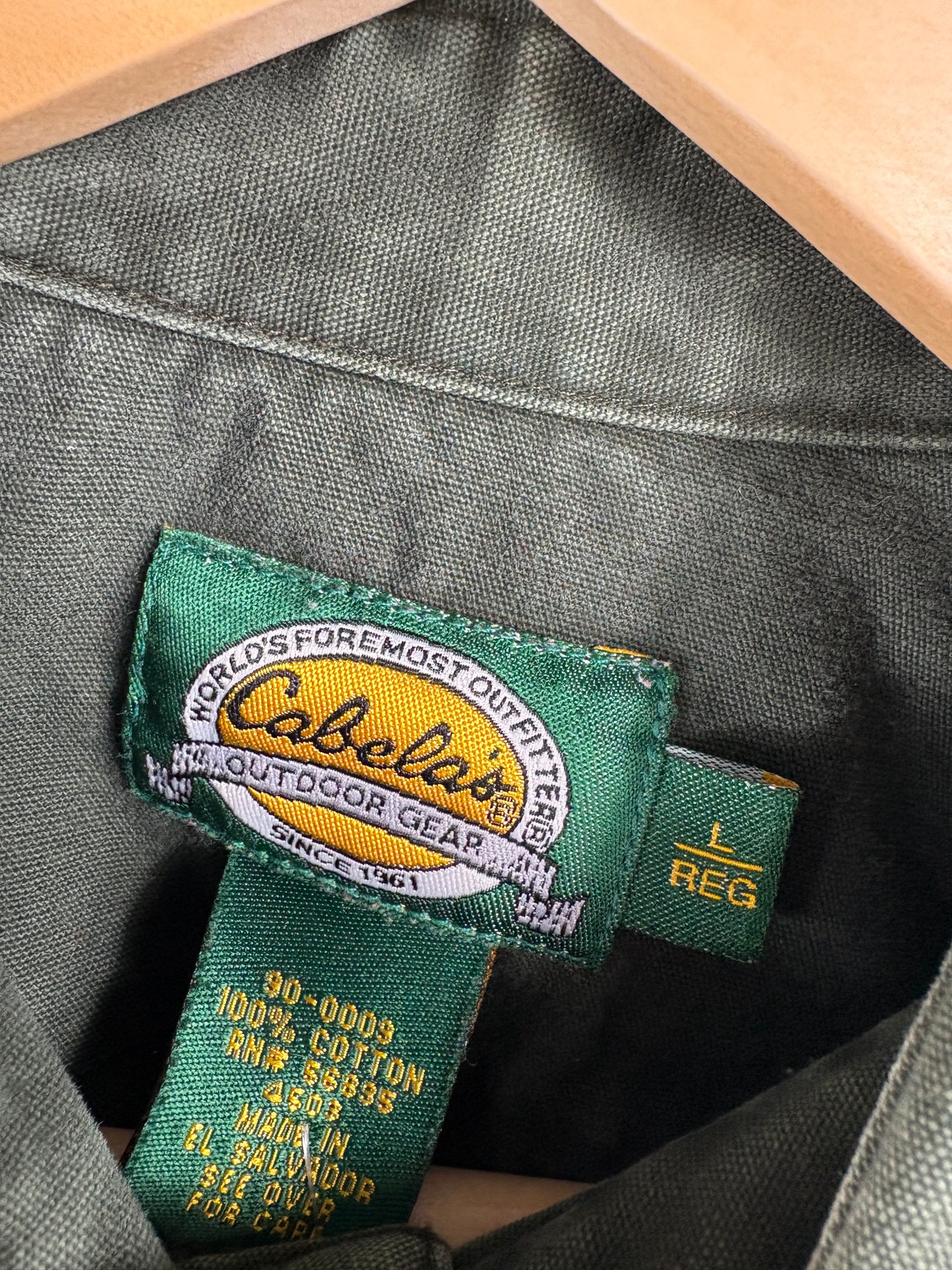 Cabela's Outdoor Shirt | Vintage Mallard Embroidered Button-Up | 100% Cotton Men's Workwear