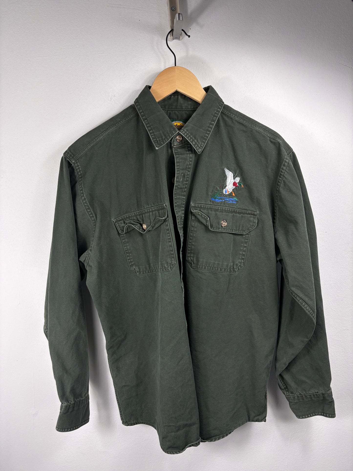 Cabela's Outdoor Shirt | Vintage Mallard Embroidered Button-Up | 100% Cotton Men's Workwear
