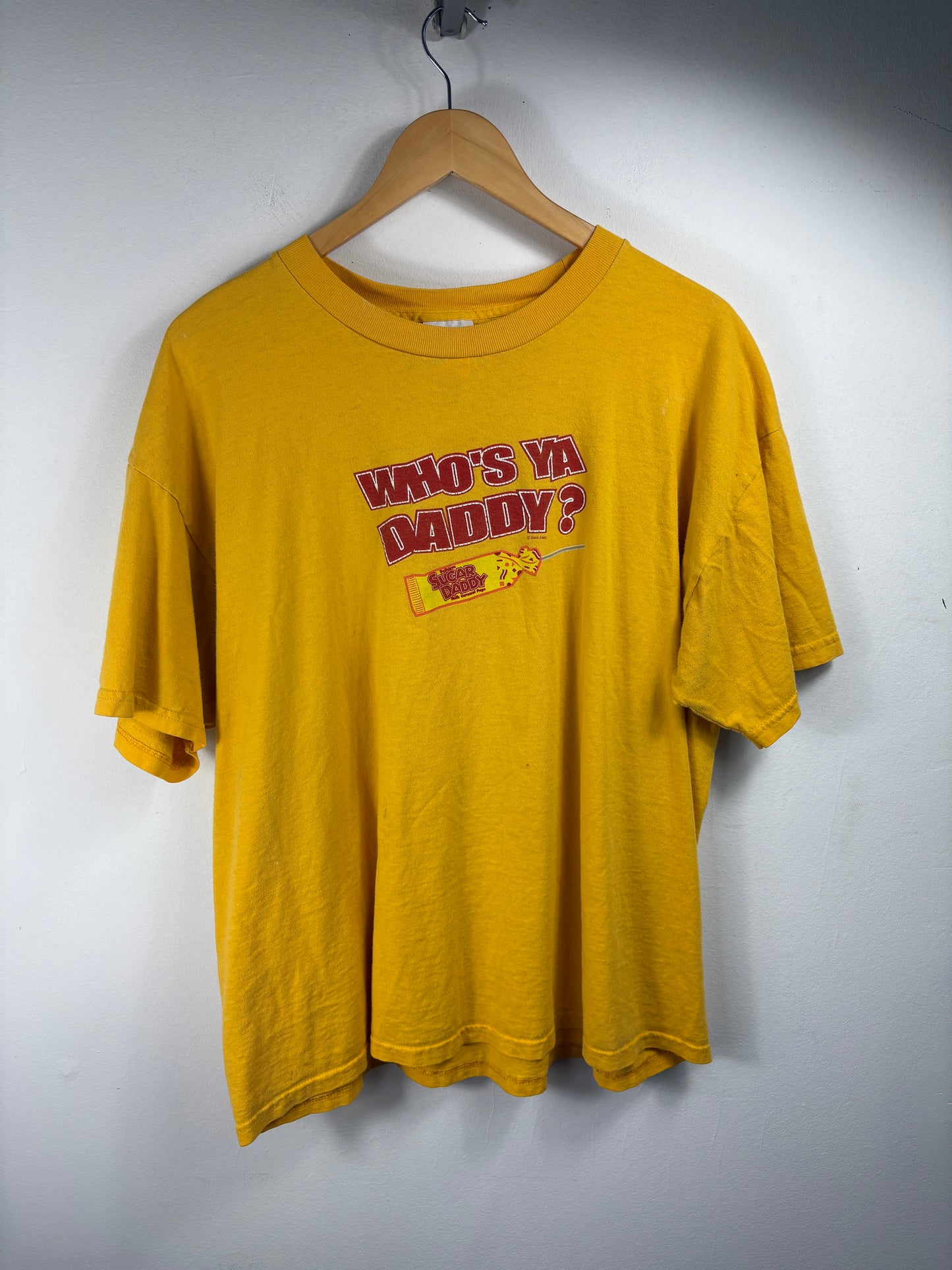 Sugar-Daddy Who's Ya Daddy? T-Shirt | Vintage 2000s Novelty Graphic Tee | Yellow Candy Print Men's XL