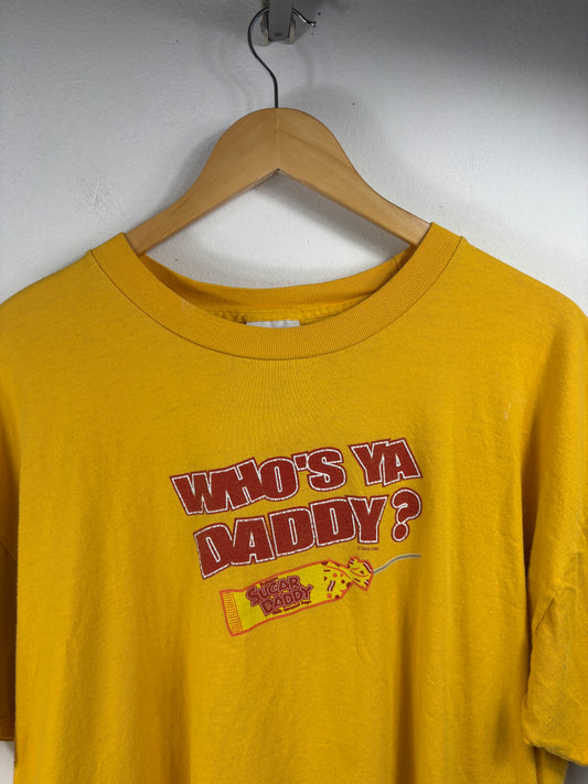 Sugar-Daddy Who's Ya Daddy? T-Shirt | Vintage 2000s Novelty Graphic Tee | Yellow Candy Print Men's XL