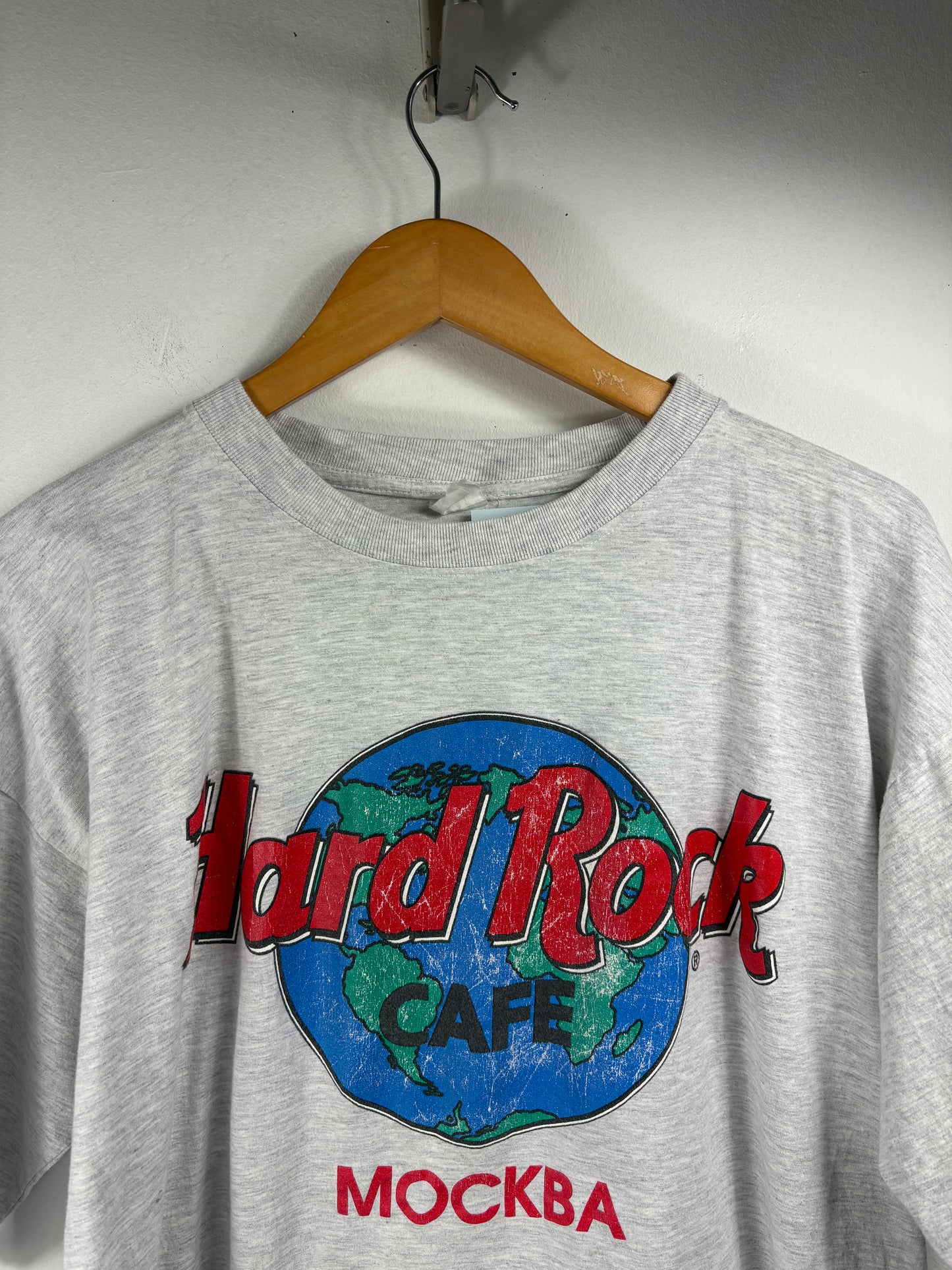 Hard-Rock Cafe T-Shirt | Vintage 90s Moscow Graphic Tee | Russia Landmark Souvenir Top