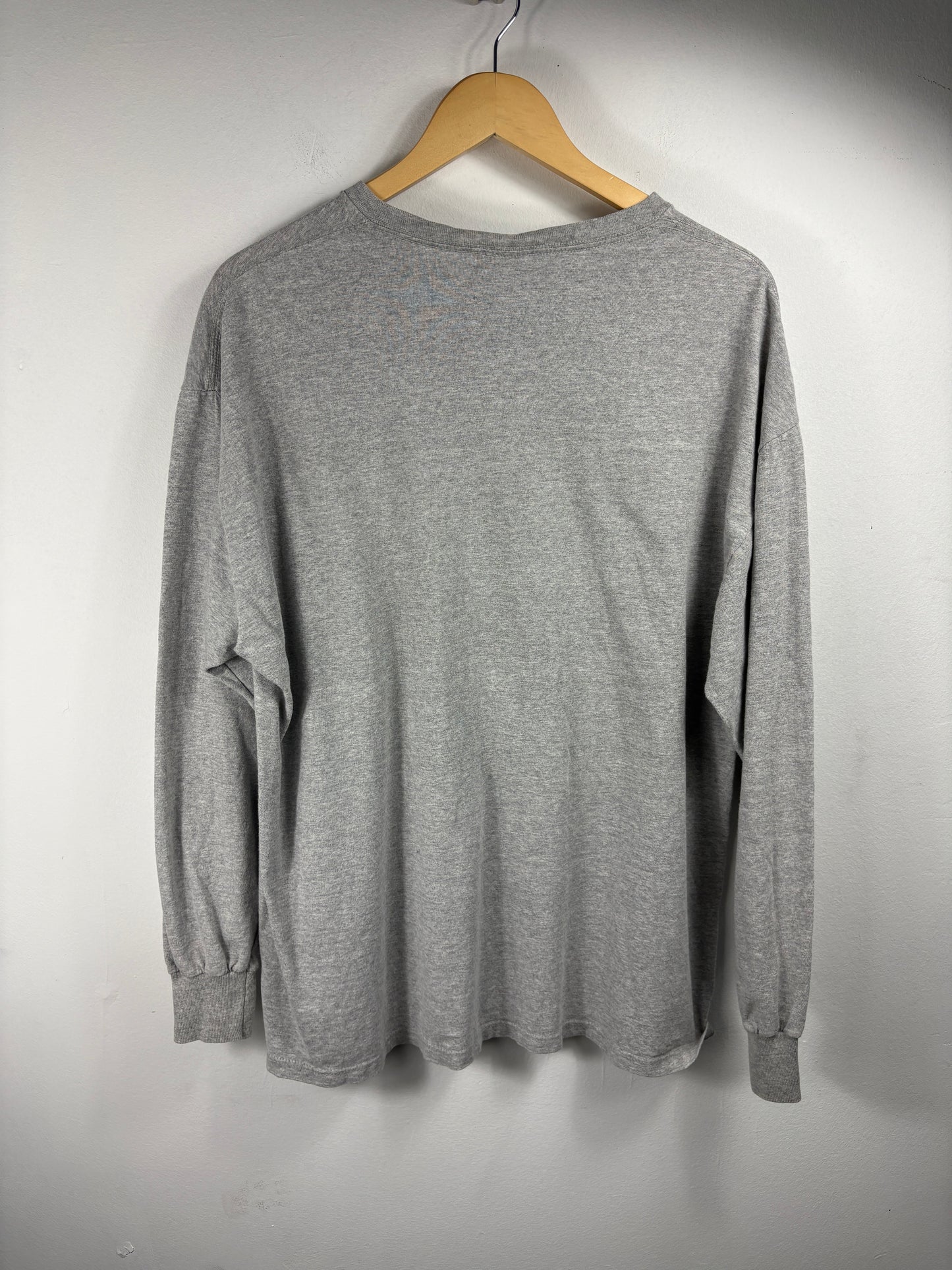 Tommy-Jeans Long Sleeve Shirt | Vintage 90s Logo Graphic Tee | Classic Grey Streetwear