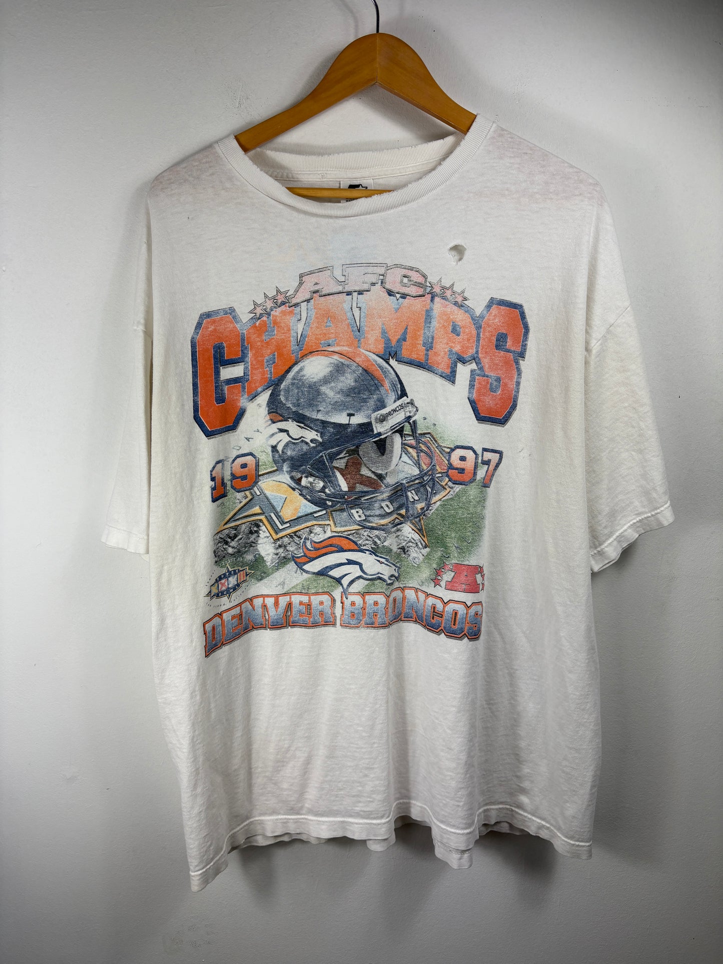 Starter Denver Broncos T-Shirt | Vintage 1997 AFC Champs Graphic Tee | Men's Football Fan Shirt