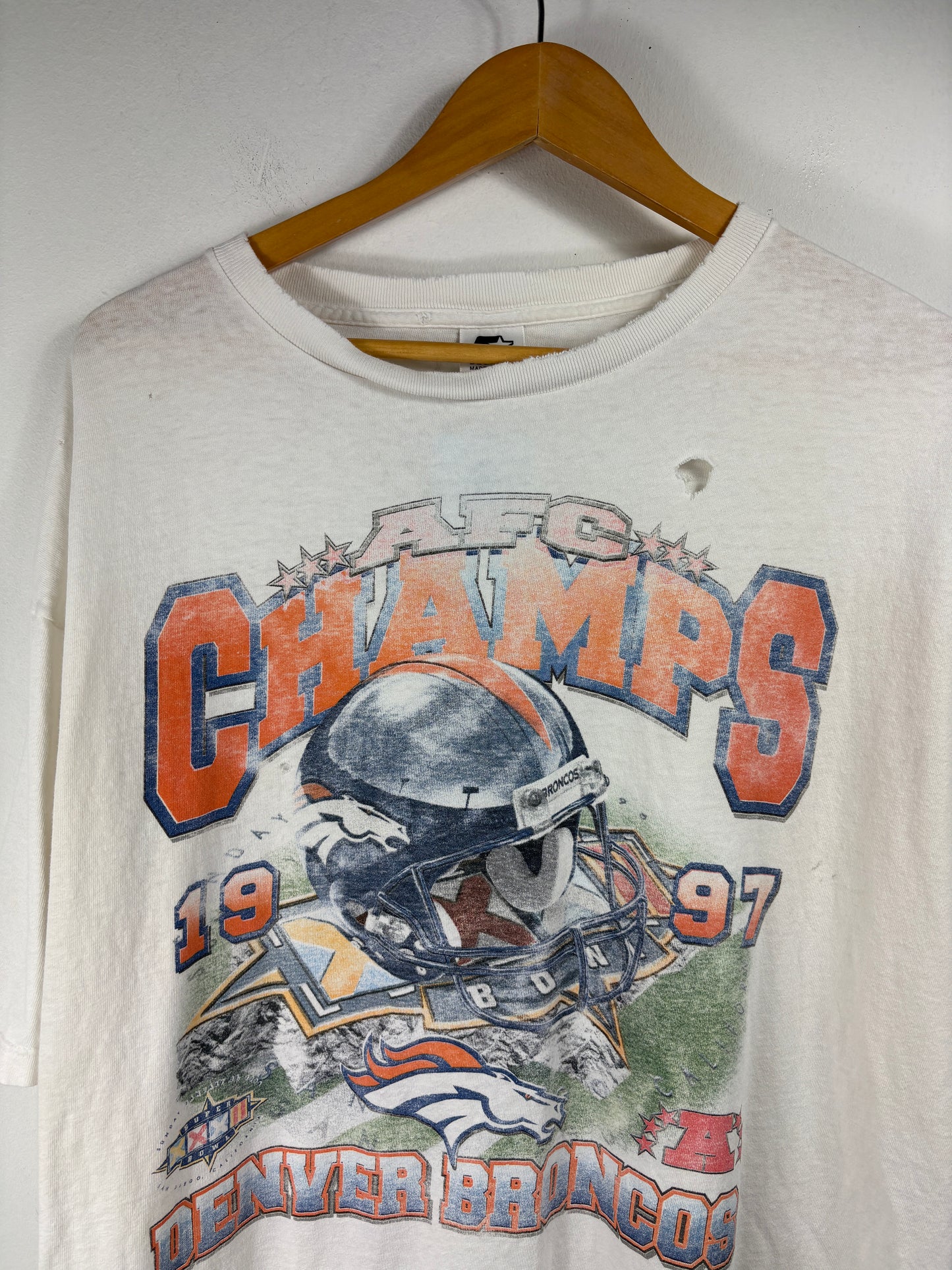 Starter Denver Broncos T-Shirt | Vintage 1997 AFC Champs Graphic Tee | Men's Football Fan Shirt