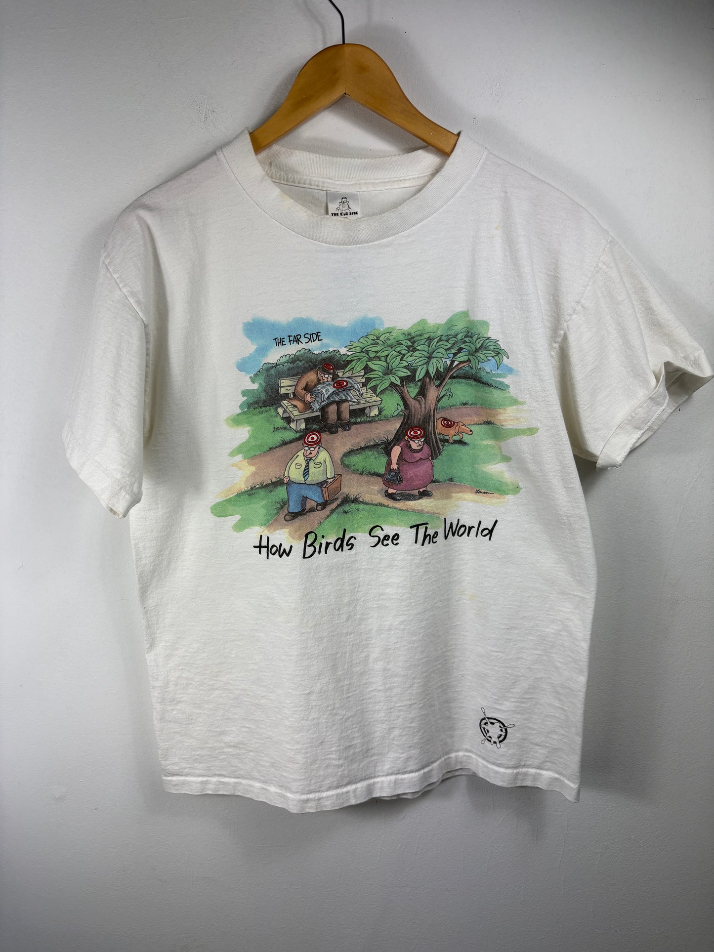The-Far-Side Cartoon T-Shirt | Vintage 1990s Comic Graphic White Tee | How Birds See The World Cartoon Print