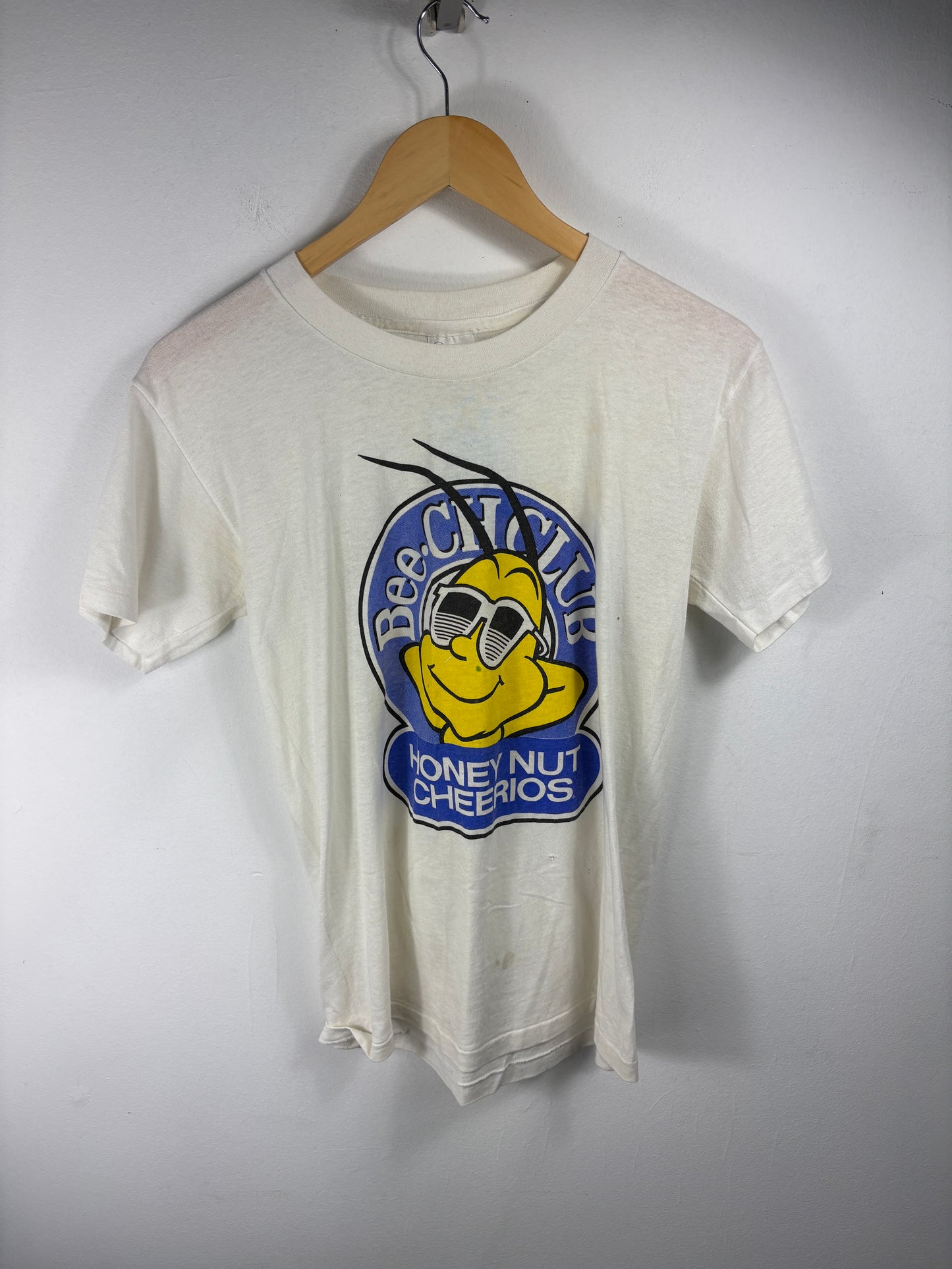 Honey-Nut Cheerios Bee-Club T-Shirt | Vintage '80s Cereal Mascot Graphic Tee | Men's Medium