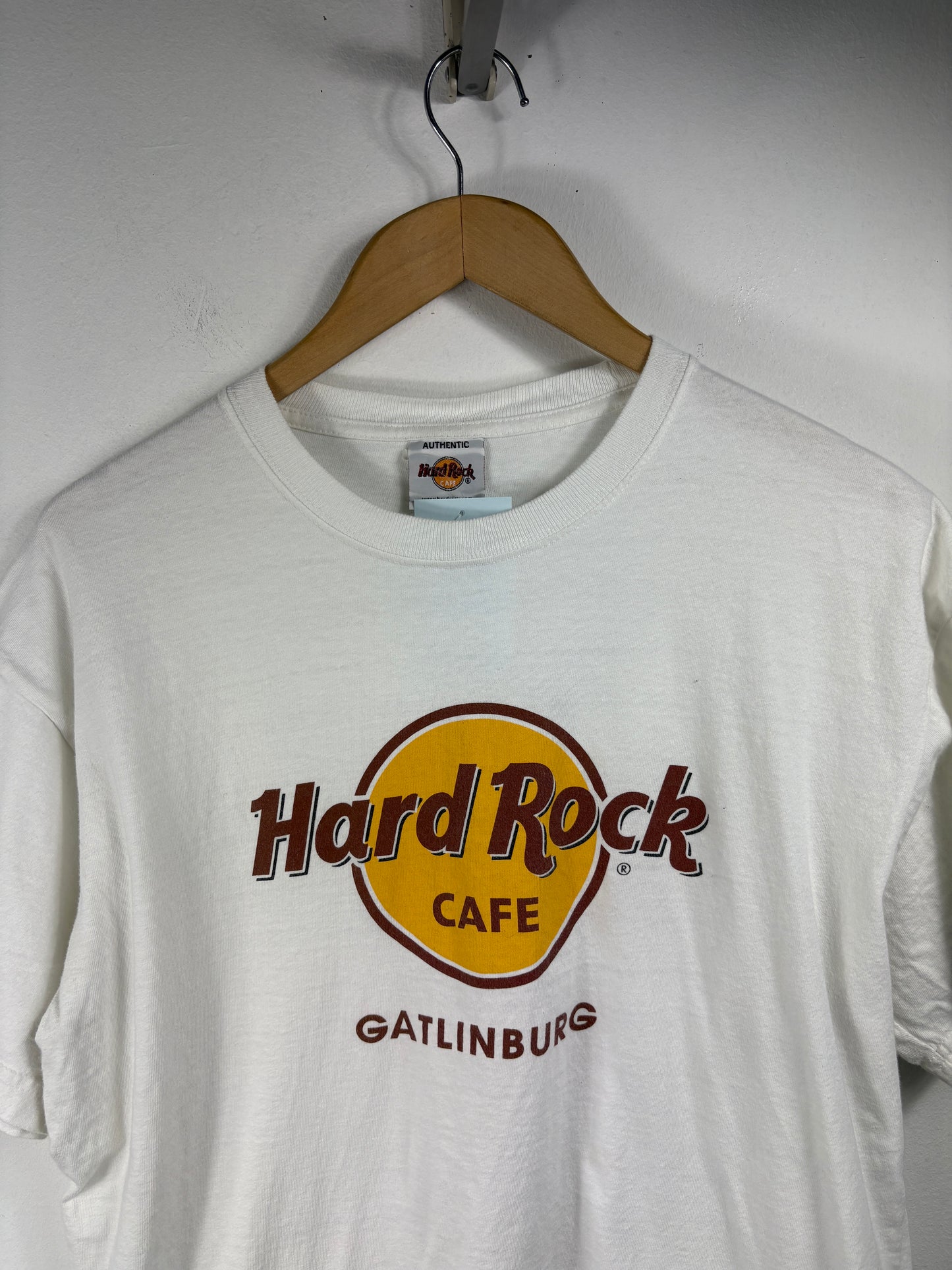 Hard-Rock-Cafe Gatlinburg T-Shirt | Vintage 90s Classic Logo Tee | Retro Music Memorabilia Collectible