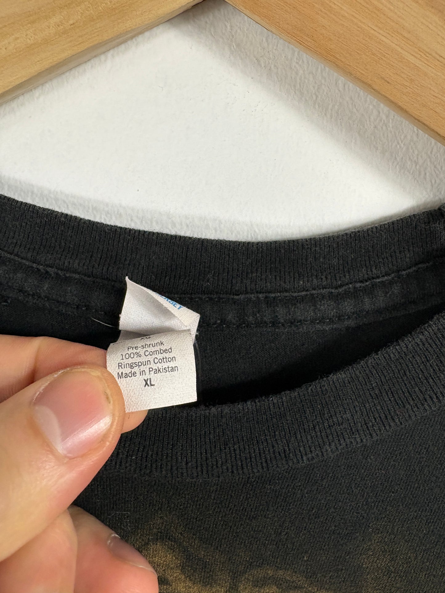 Twilight New Moon T-Shirt | Vintage Movie Graphic Tee | 2000s Vampire Fan Shirt