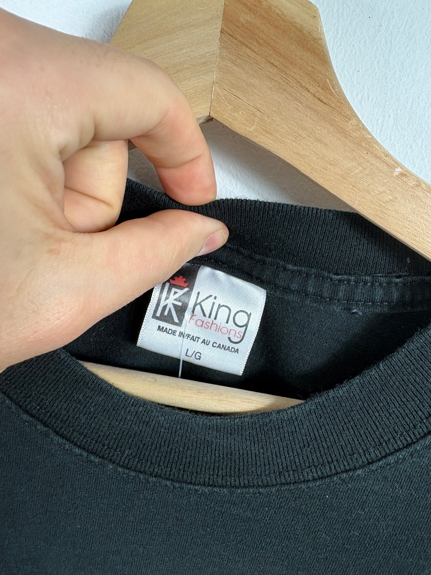 Hooters Des-Moines-Iowa T-Shirt | Vintage 90s Graphic Owl Logo Restaurant Tee | Classic Black Short Sleeve Top