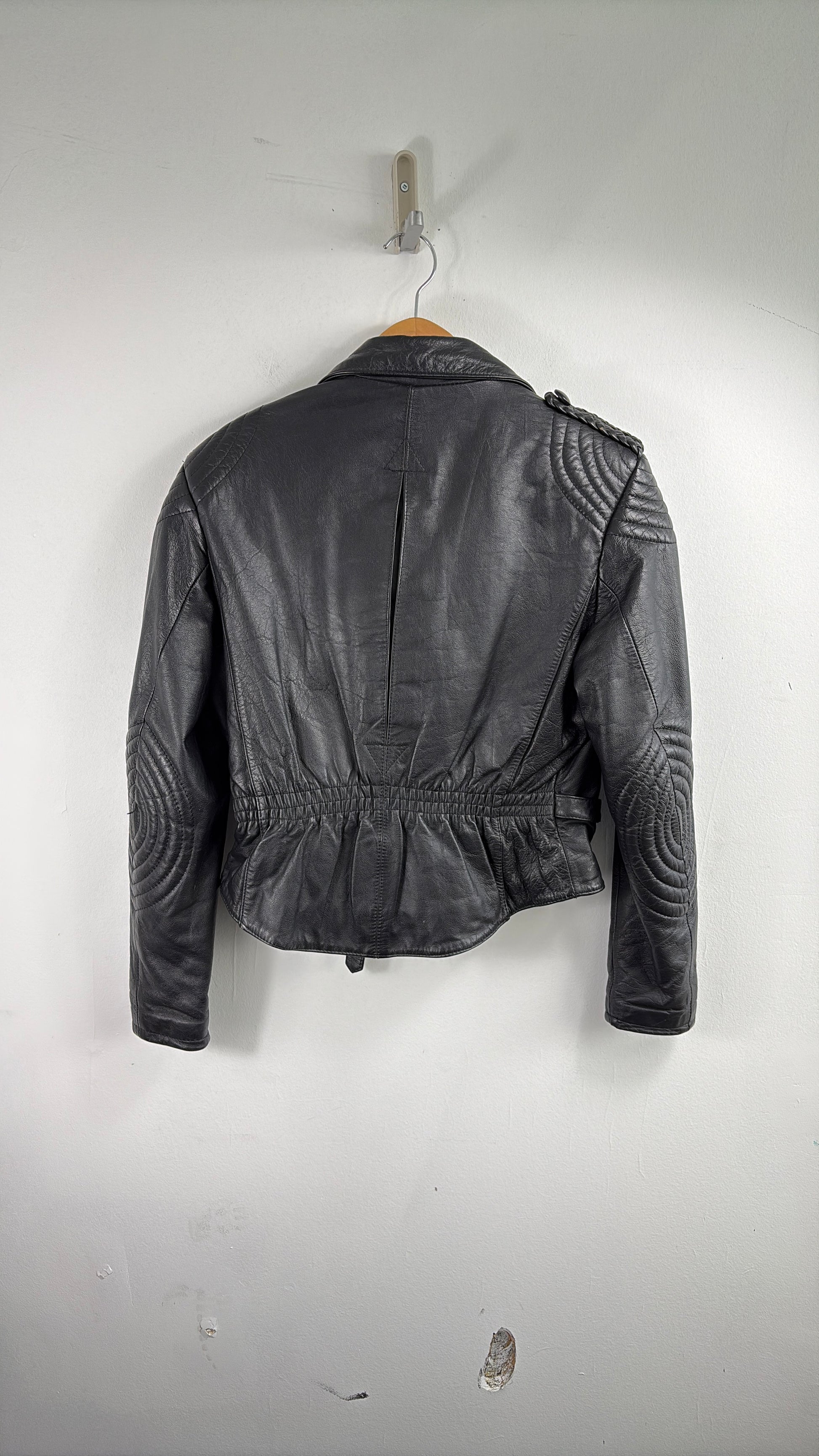 1767899446727-kfu3fq.jpg