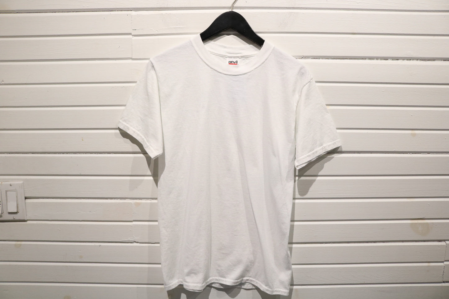 White T-Shirt | Vintage 1990s Plain Blank Tee | Classic Short Sleeve Crewneck
