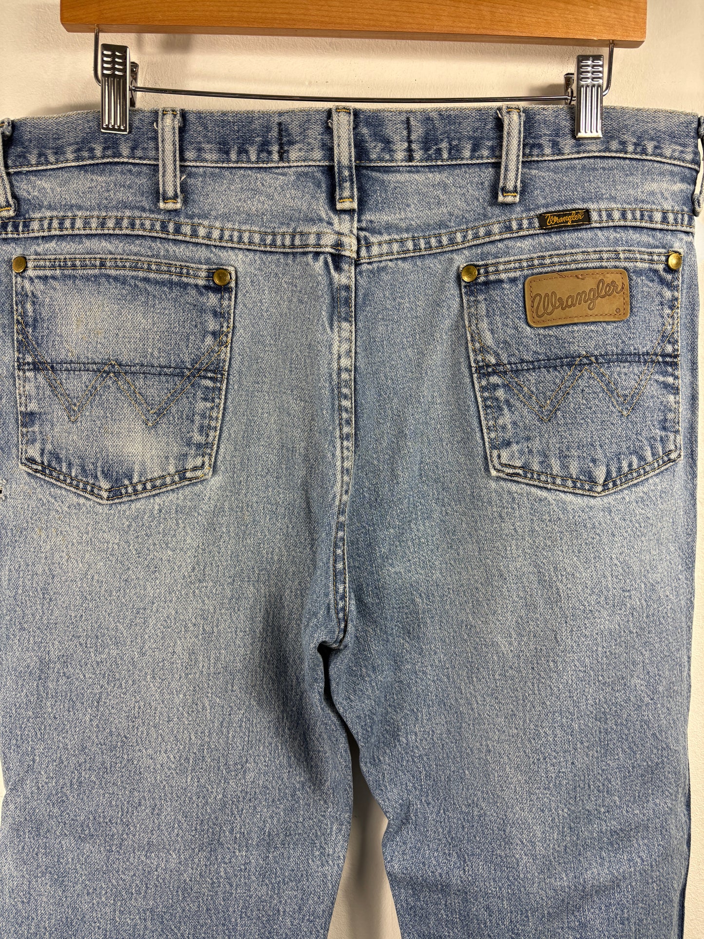 Wrangler Jeans | Vintage 90s Cowboy Cut Light Wash Denim Pants | Classic Straight Leg Western Style