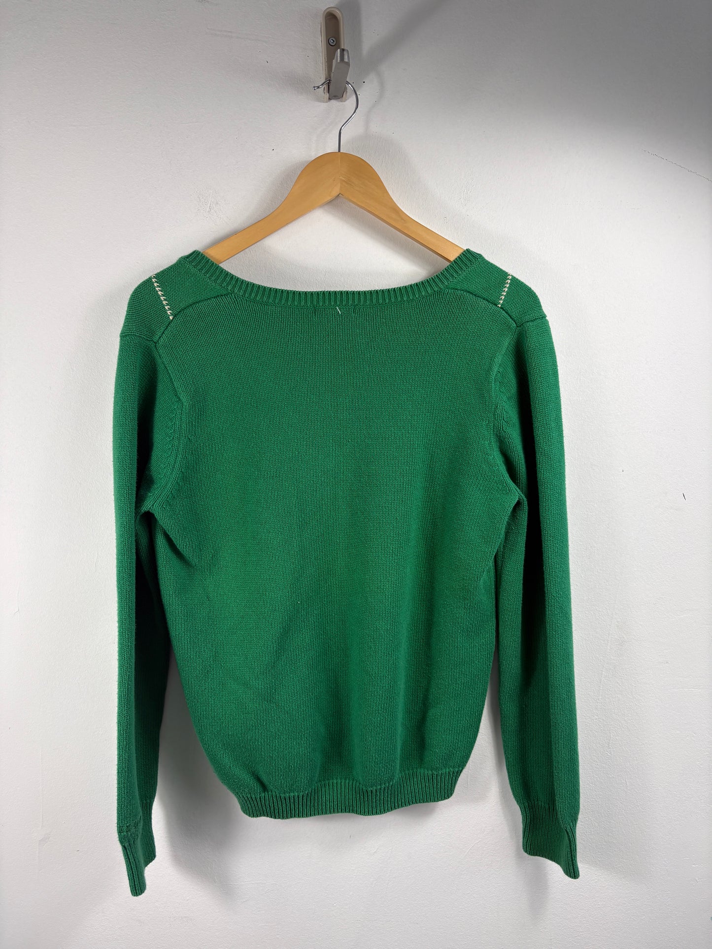 IZOD Argyle Knit Sweater | Vintage Preppy Diamond Pattern Pullover | Classic Green V-Neck Sweater