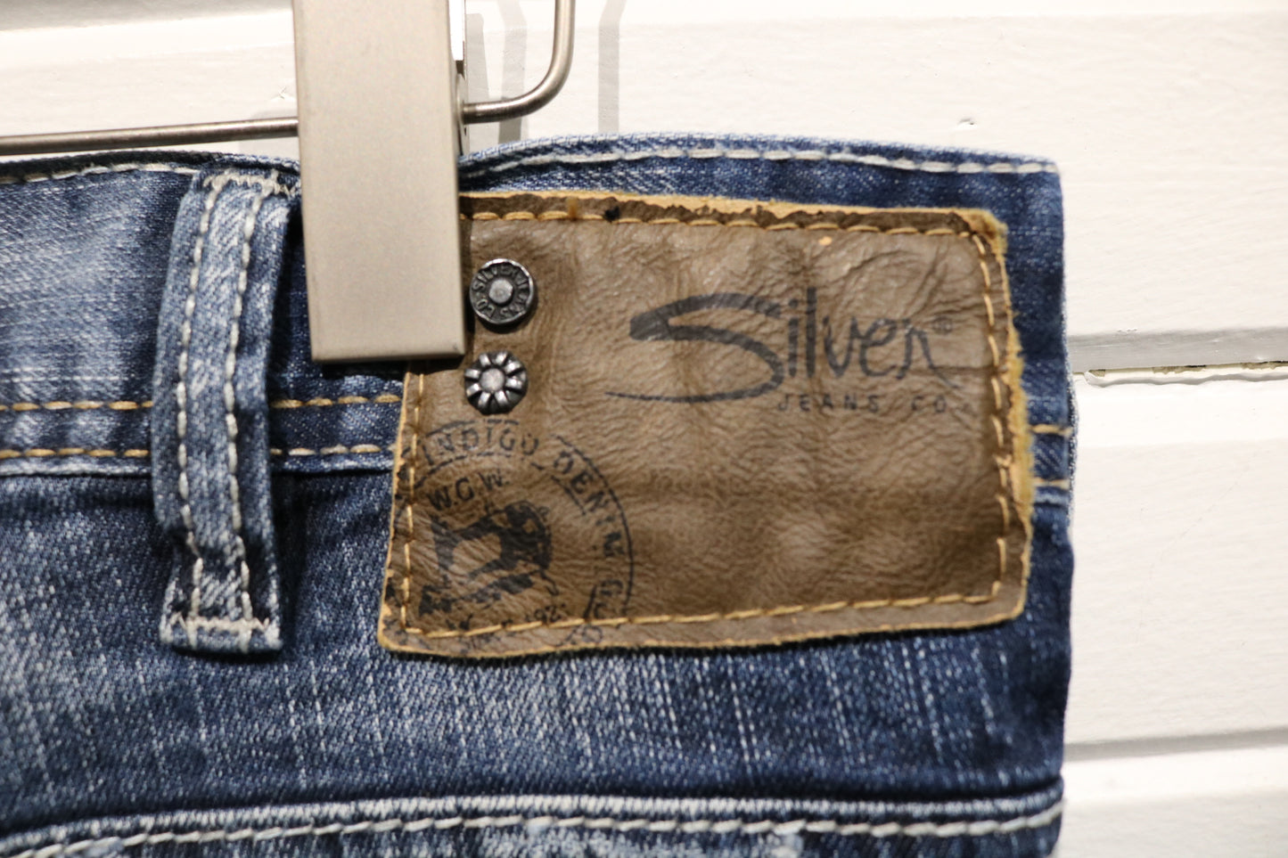 Silver Jeans Co. Jeans | Vintage Distressed Blue Denim Pants | Classic Straight Fit | 2000s Casual Street Style