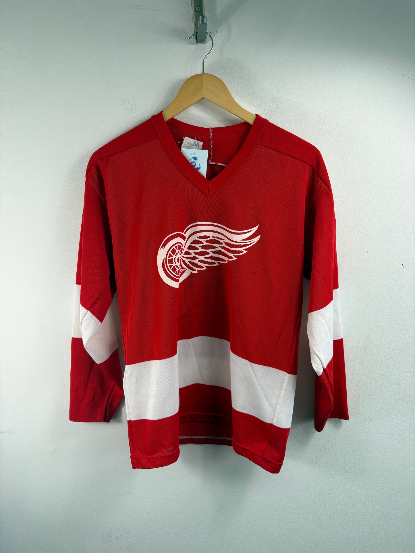 Detroit-Red-Wings Hockey Jersey | Vintage 80s Maska Superfil Red-White Pullover | NHL Team Sportswear