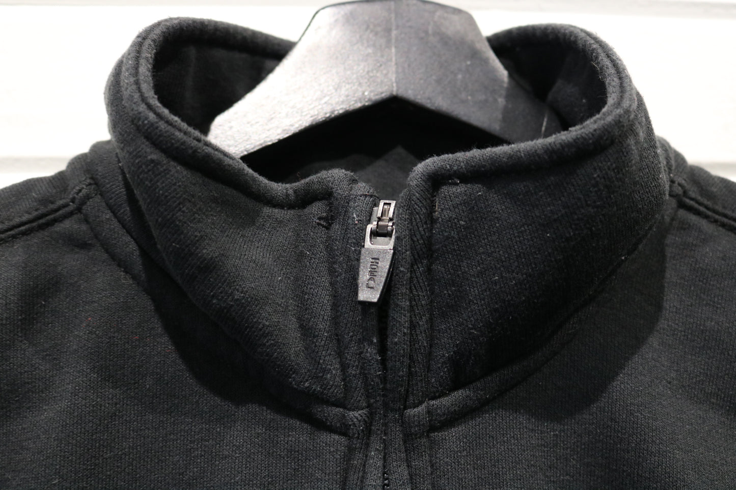 Carhartt Quarter-Zip Sweatshirt | Vintage Built-Ford-Tough Patch Loose Fit Workwear Pullover | Heavyweight Black Outerwear