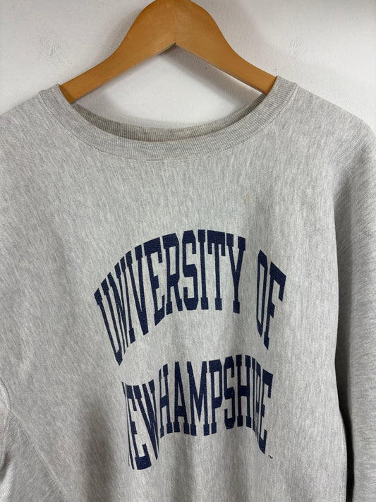 Champion Reverse-Weave University-of-New-Hampshire Sweatshirt | Vintage Collegiate Athletic Crewneck | Classic College Logo Pullover