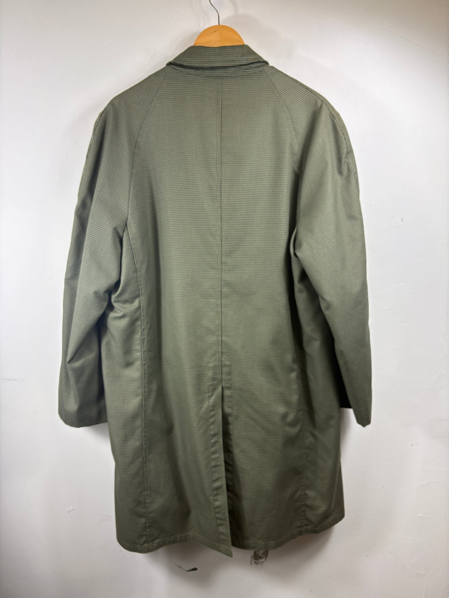 Rainfair Houndstooth Coat | Vintage 70s Men's Water-Repellent Trench Jacket | Classic Green Outerwear