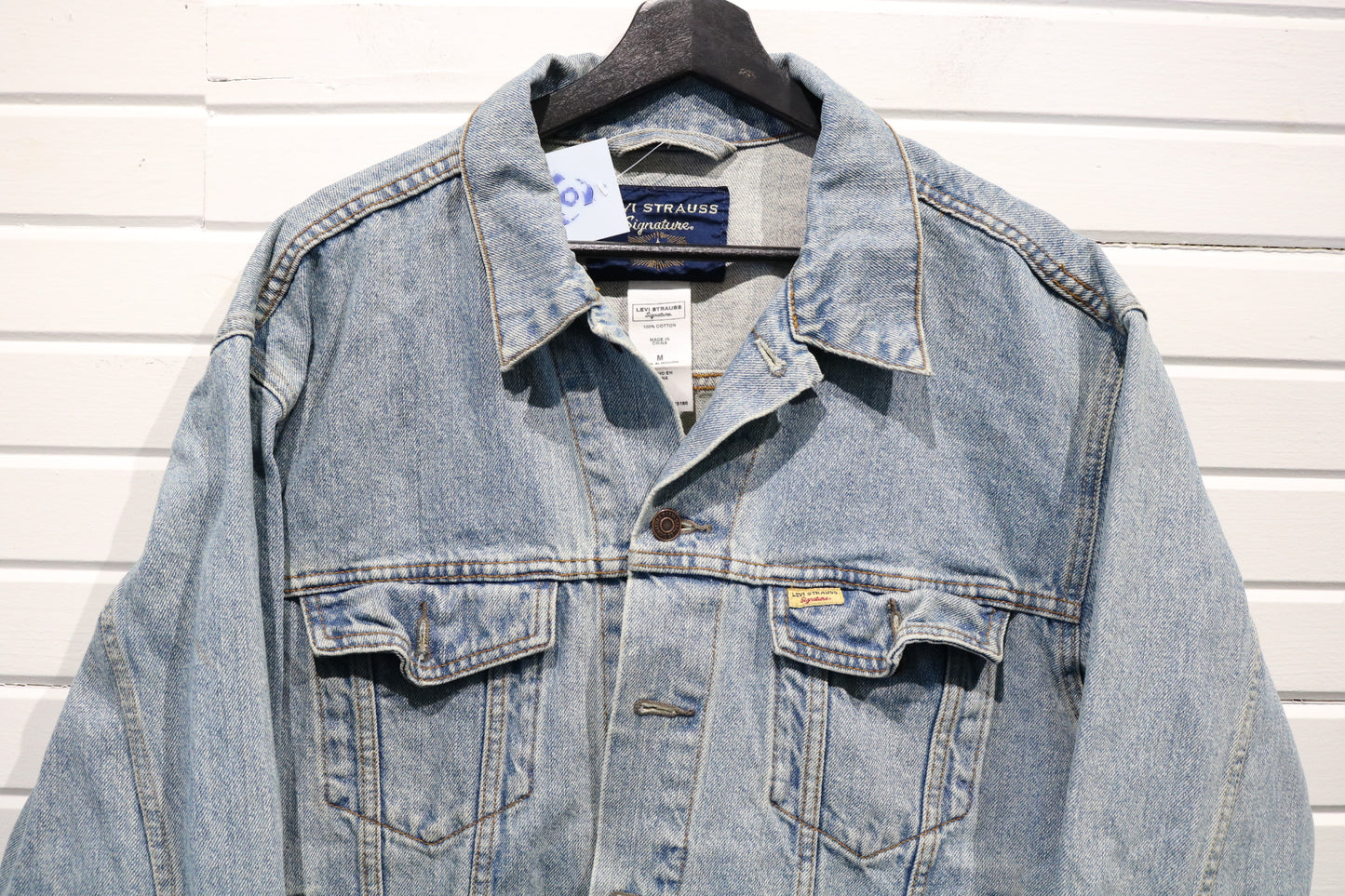 Levi-Strauss Signature Denim Jacket | Vintage Light Blue Trucker Style | Classic Jean Outerwear