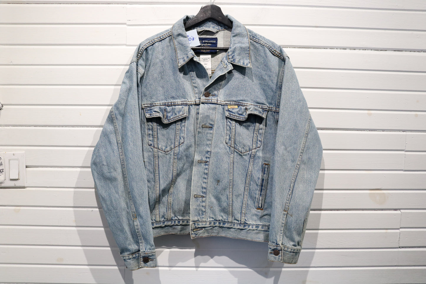 Levi-Strauss Signature Denim Jacket | Vintage Light Blue Trucker Style | Classic Jean Outerwear