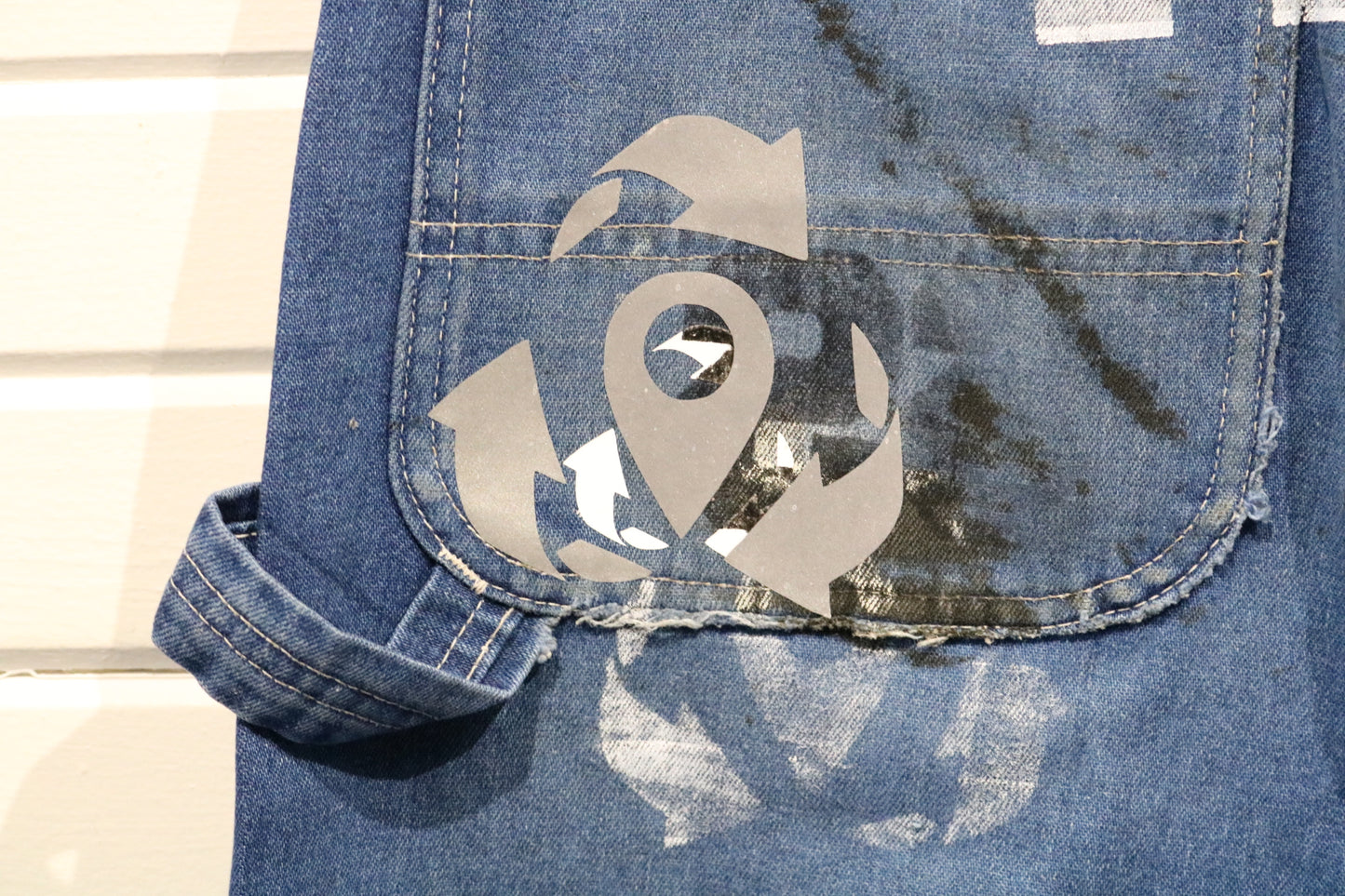 Roebucks Denim Work Pants | Vintage 1990s Paint-Splatter Graphic Utility Jeans | Distressed Carpenter Style