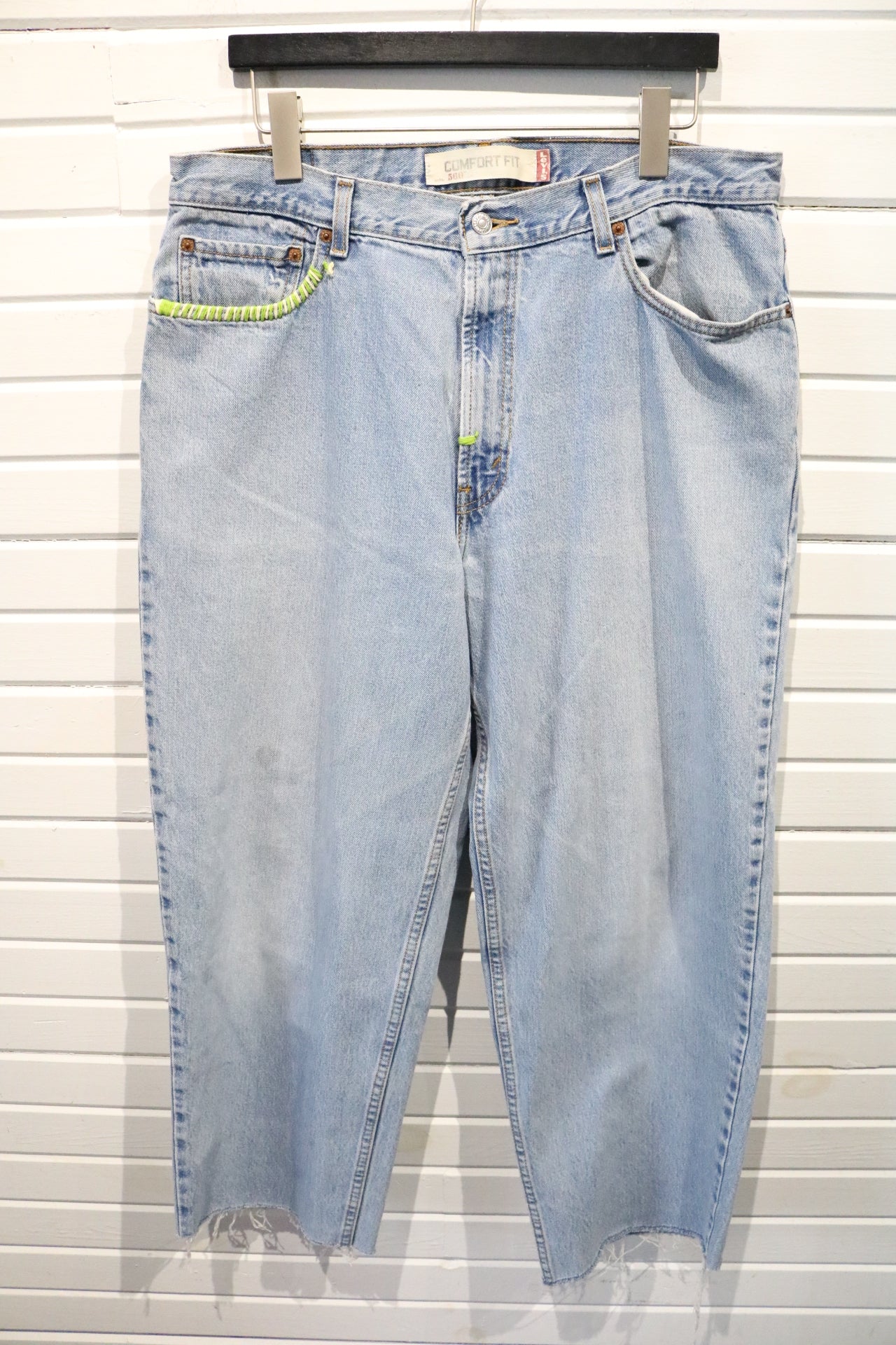 Levi's 560 Comfort-Fit Jeans | Vintage 90s Light Wash Denim with Neon Accents | Distressed Hem Urban Streetwear