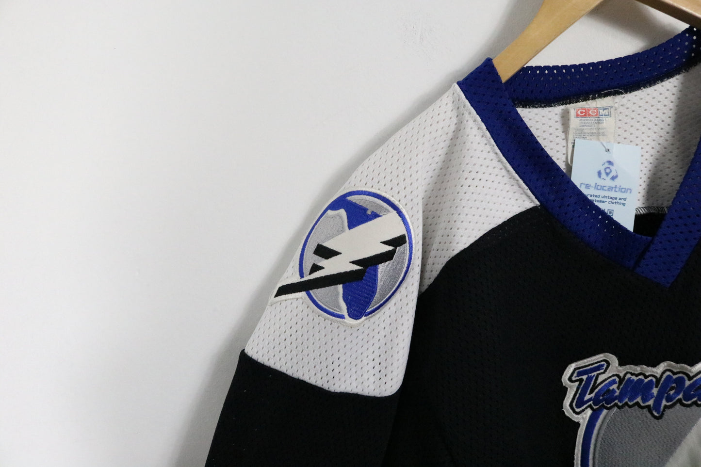 Tampa-Bay Lightning Hockey Jersey | Vintage 90s NHL Mesh Team Jersey | Classic Sportswear