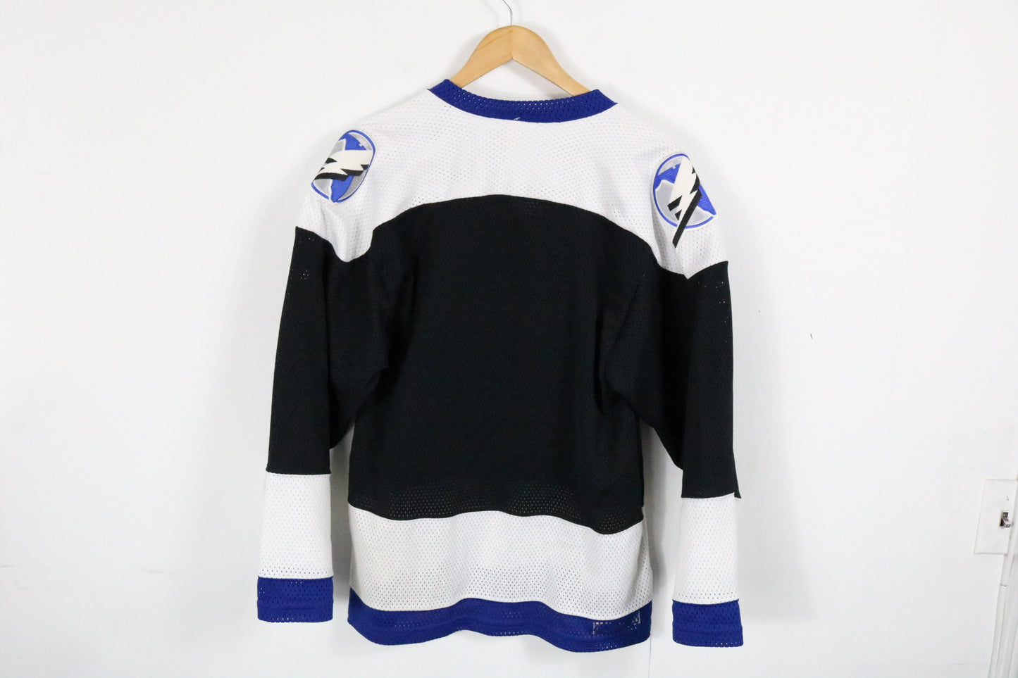 Tampa-Bay Lightning Hockey Jersey | Vintage 90s NHL Mesh Team Jersey | Classic Sportswear