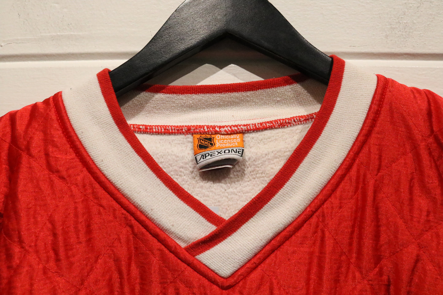 Apex-One Detroit-Red-Wings NHL Pullover | Vintage 1990s Quilted Shoulder Hockey Sweatshirt | Classic Sportswear