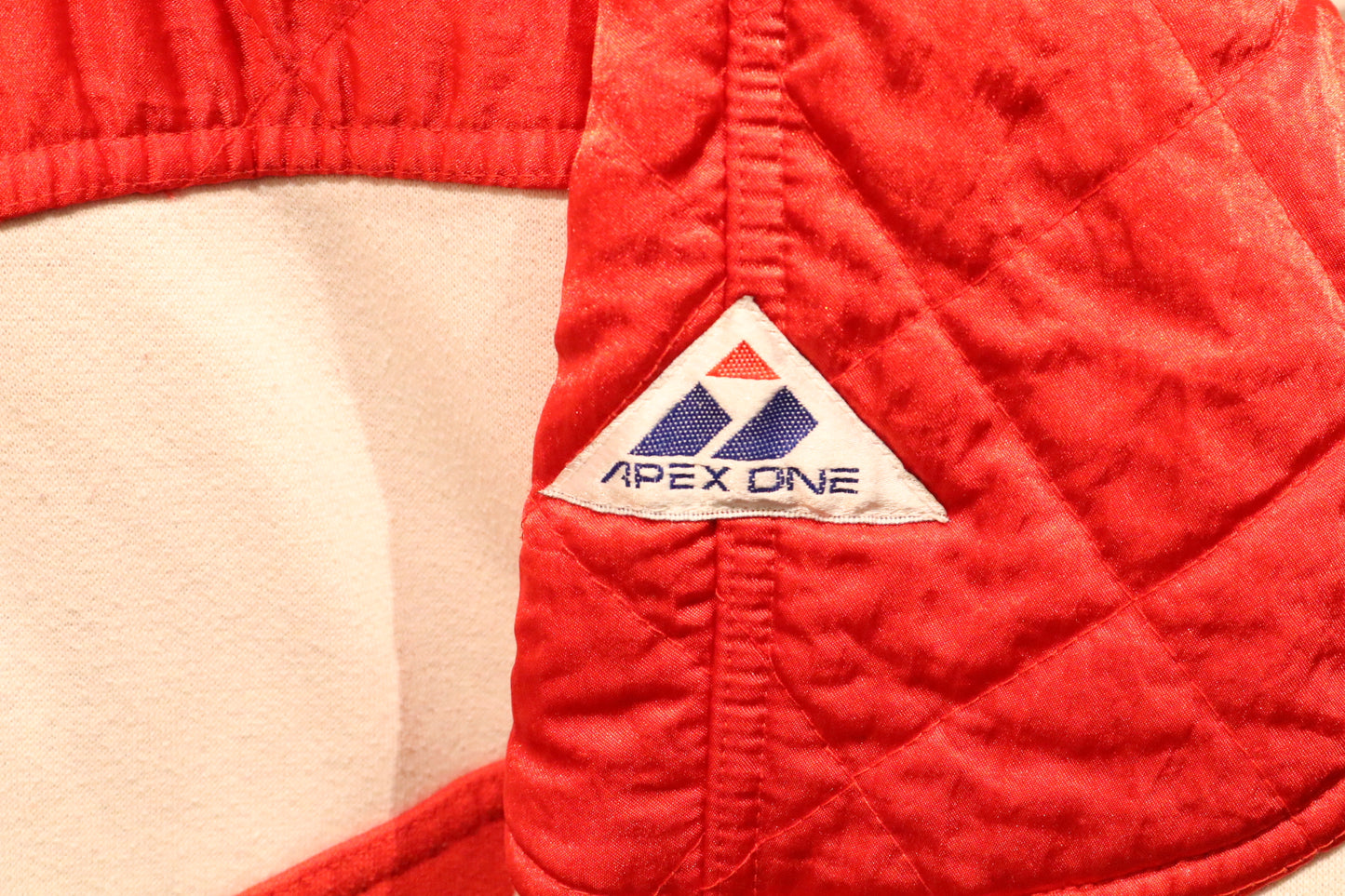 Apex-One Detroit-Red-Wings NHL Pullover | Vintage 1990s Quilted Shoulder Hockey Sweatshirt | Classic Sportswear