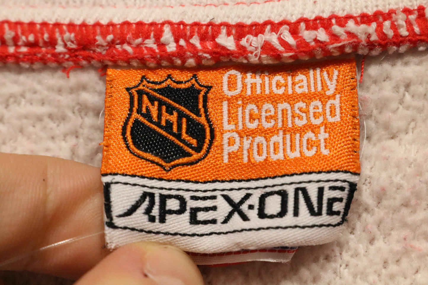Apex-One Detroit-Red-Wings NHL Pullover | Vintage 1990s Quilted Shoulder Hockey Sweatshirt | Classic Sportswear