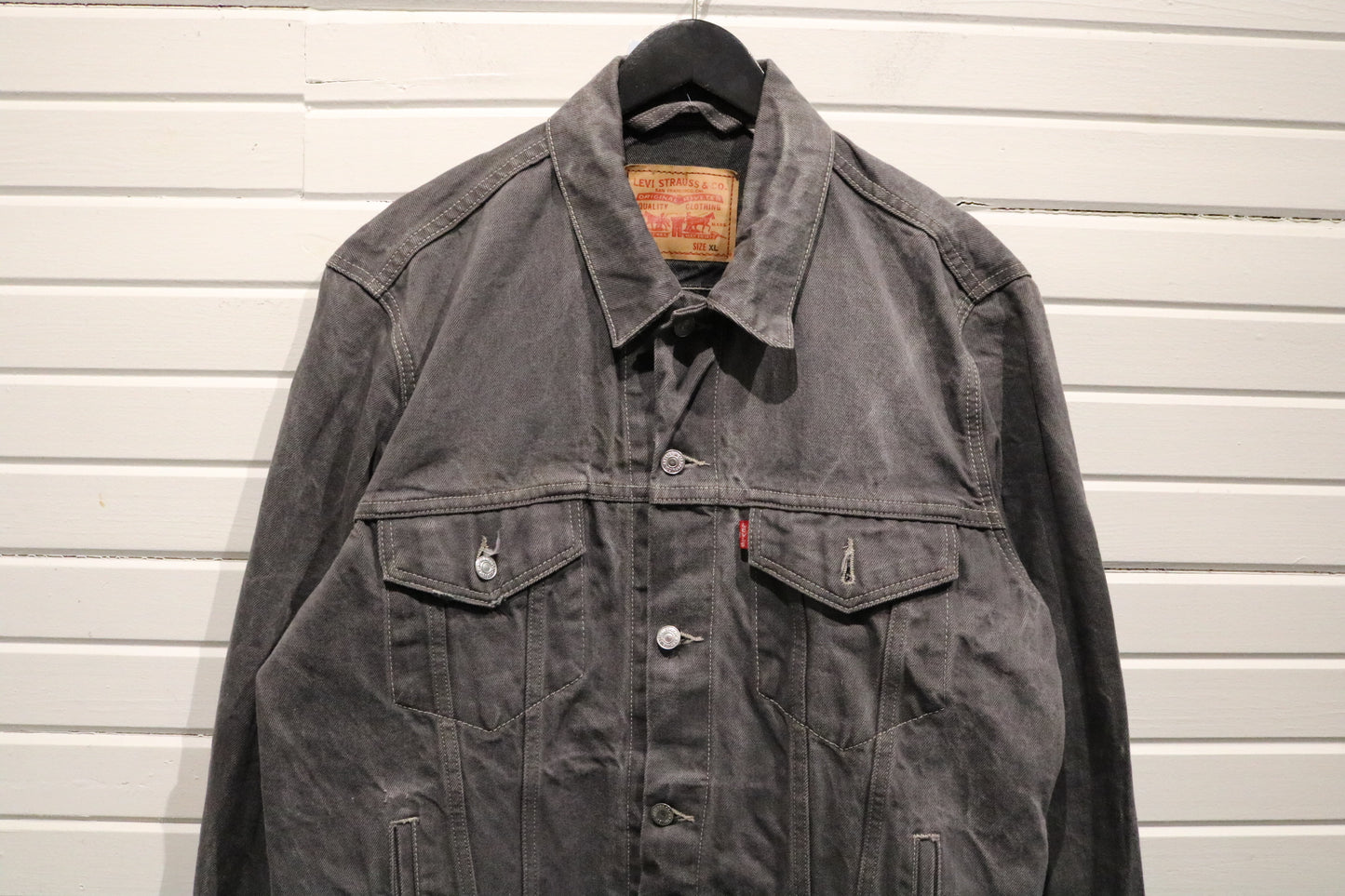 Levi's Denim Trucker Jacket | Vintage Charcoal Faded Classic Jean Coat | Size XL Outerwear