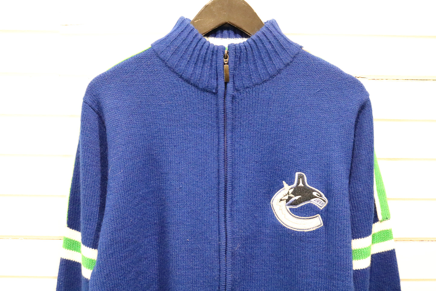 Vancouver-Canucks NHL Sweater | Vintage 2000s Knit Full-Zip Hockey Jacket | Classic Sports Team Outerwear
