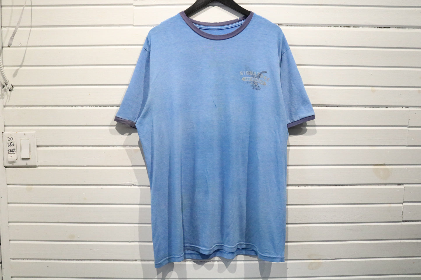 Levi-Strauss Signature T-Shirt | Vintage 2000s Faded Blue Ringer Tee | Casual Graphic Shirt