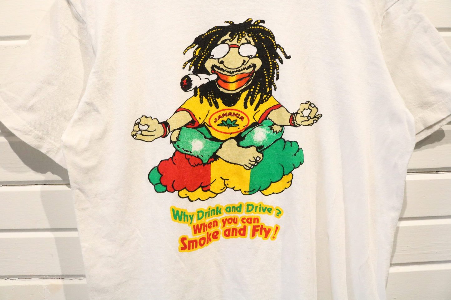 Jamaica Rasta Cartoon T-Shirt | Vintage '90s Smoke and Fly Graphic Tee | Reggae Stoner Humor Top | Men's Medium