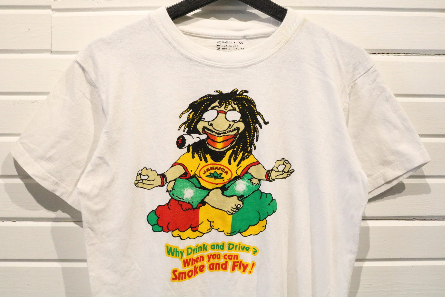 Jamaica Rasta Cartoon T-Shirt | Vintage '90s Smoke and Fly Graphic Tee | Reggae Stoner Humor Top | Men's Medium