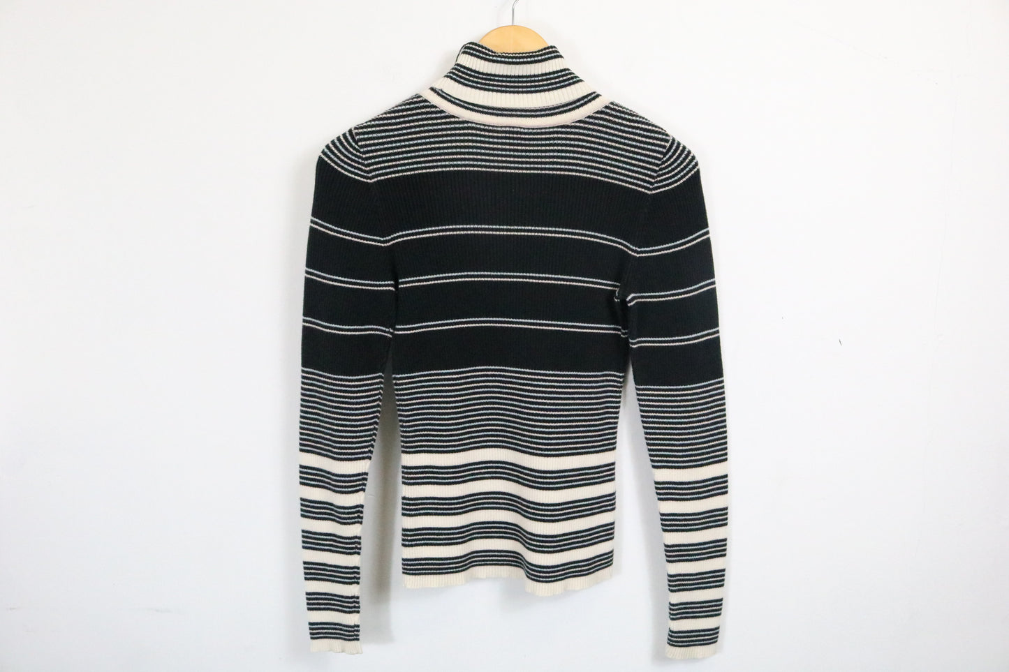GAP Striped Turtleneck Sweater | Vintage 1990s Black and White Knit Top | Classic Warm Layer