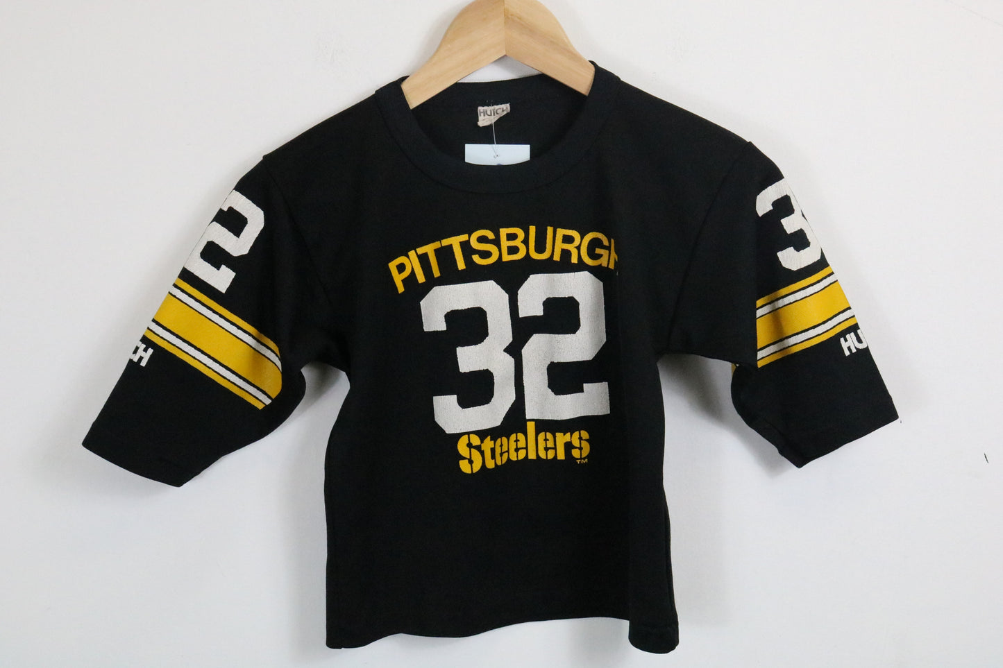 Pittsburgh Steelers 32 Jersey T-Shirt | Vintage 1970s Black & Yellow Football Tee | Classic Game Day Sportswear