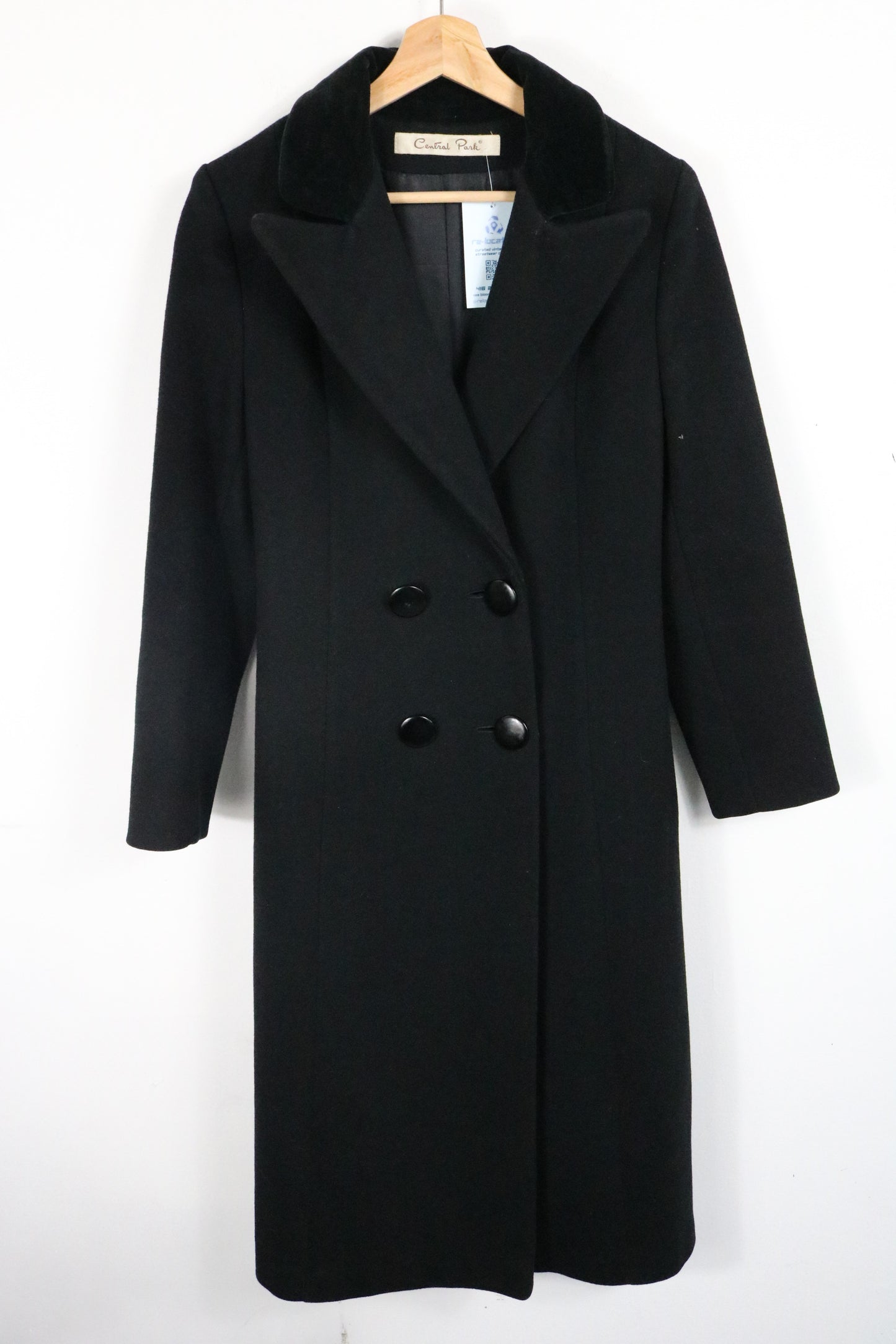 Central-Park Coat | Vintage Black Double-Breasted Long Coat | Tailored Outerwear