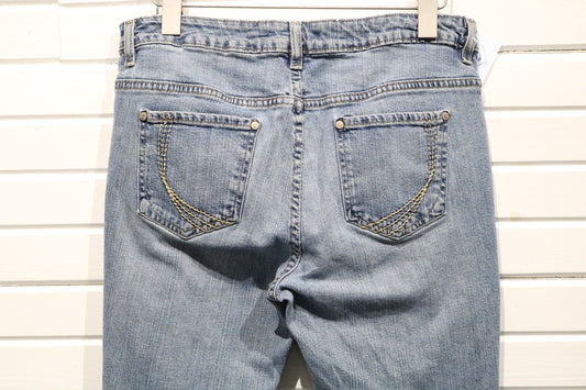 Canyon-River Blues Jeans | Vintage Contrast-Stitch Denim Pants | Classic Everyday Bottoms